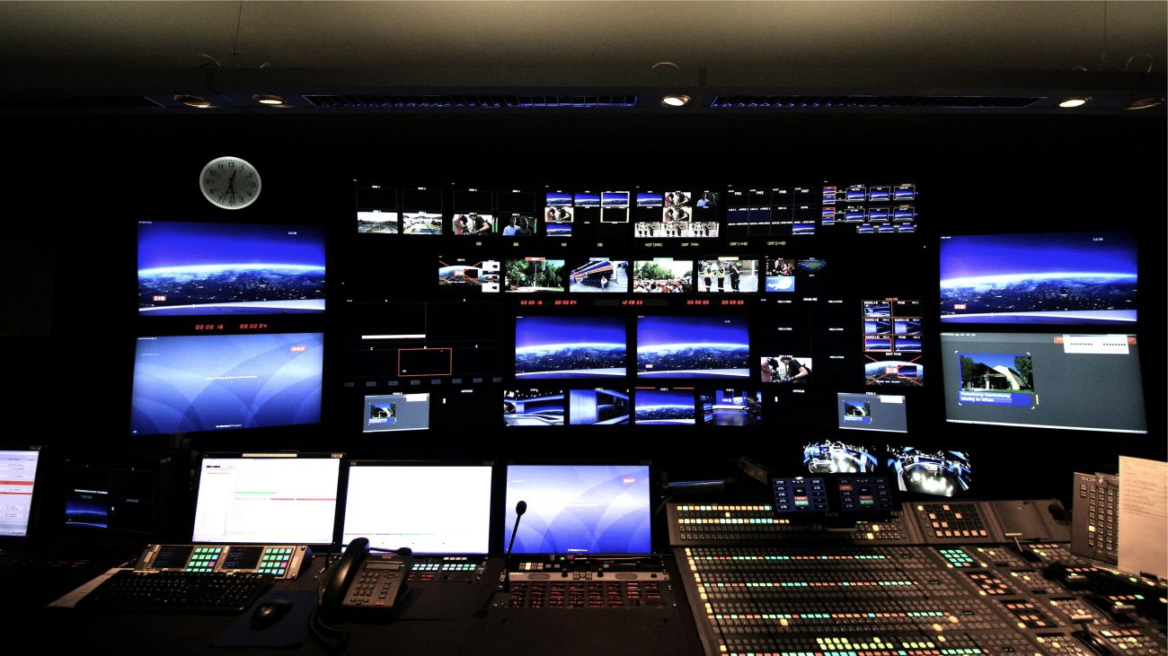 human-error-ruang-monitoring