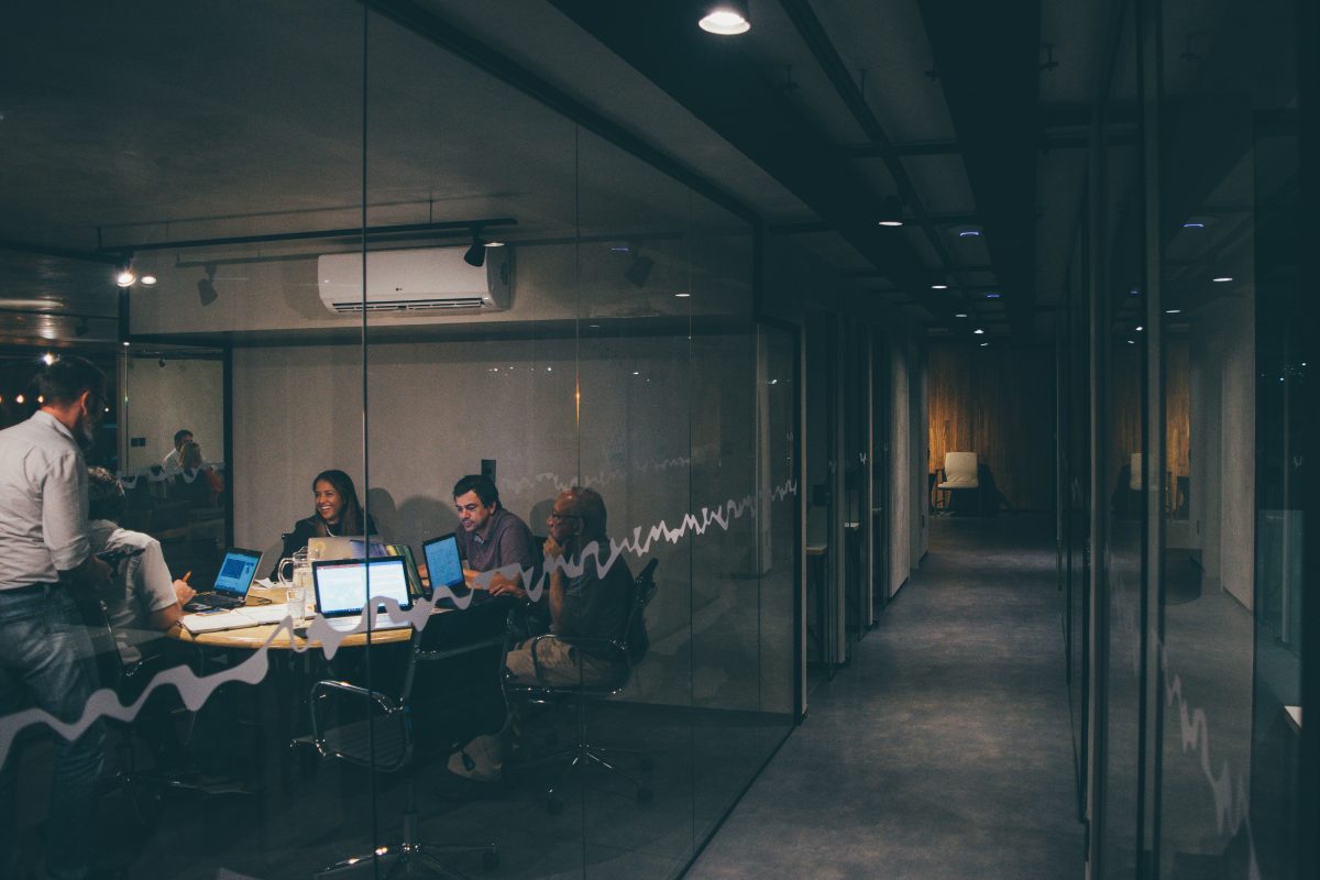 desain-control-room